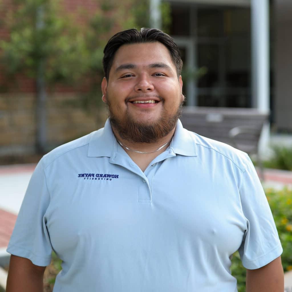 Headshot of Daniel Puente.